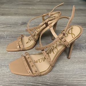 Adorable nude/taupe heels! Worn once.